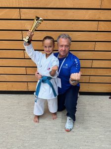 Leonie holt Gold auf dem Int. Banzai-Cup in Berlin